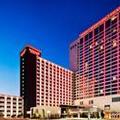 Exterior of Sheraton Greensboro at Four Seasons