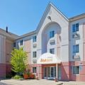 Exterior of Sonesta Simply Suites Detroit Ann Arbor
