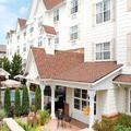 Exterior of Sonesta Simply Suites Seattle Renton