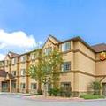 Exterior of Spark by Hilton Parker Denver SE