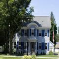 Exterior of Splendor Inn Bed & Breakfast