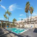 Exterior of Stanford Inn & Suites Anaheim