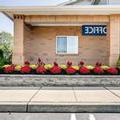 Exterior of Studio 6 East Brunswick, NJ - NYC Area