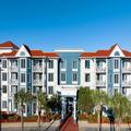 Exterior of Summerplace Inn Destin