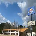 Exterior of Sunrise Inn