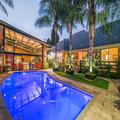 Exterior of Sunrock Guesthouse