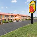 Exterior of Super 8 South by Wyndham Bowling Green