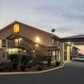 Image of Super 8 by Wyndham Cleveland