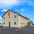 Exterior of Super 8 by Wyndham Council Bluffs IA Omaha NE Area