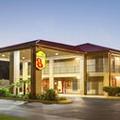 Exterior of Super 8 by Wyndham Defuniak Springs