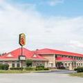 Exterior of Super 8 by Wyndham Elizabethtown
