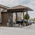 Exterior of Super 8 by Wyndham Gardner