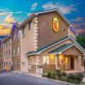 Exterior of Super 8 by Wyndham Harrisonburg