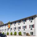 Image of Super 8 by Wyndham Johnstown/Gloversville