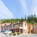 Exterior of Super 8 by Wyndham Kamloops On The Hill