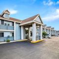 Exterior of Super 8 by Wyndham La Crosse