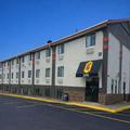 Photo of Super 8 by Wyndham Lincoln West