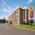 Image of Super 8 by Wyndham Liverpool/Syracuse North Airport