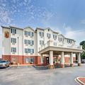 Photo of Super 8 by Wyndham Louisville/Expo Center