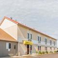 Photo of Super 8 by Wyndham Luverne