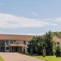 Photo of Super 8 by Wyndham Madison