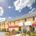 Exterior of Super 8 by Wyndham Medina