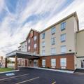 Photo of Super 8 by Wyndham Mont Laurier