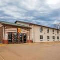 Exterior of Super 8 by Wyndham Mountain Home