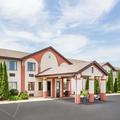 Exterior of Super 8 by Wyndham Plymouth