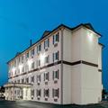 Exterior of Super 8 by Wyndham Springfield East
