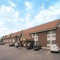 Image of Super 8 by Wyndham St. Cloud
