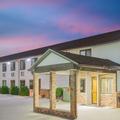 Exterior of Super 8 by Wyndham Story City