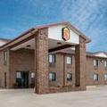 Exterior of Super 8 by Wyndham Wakeeney