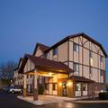 Exterior of Super 8 by Wyndham Woodstock