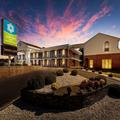 Exterior of SureStay by Best Western Bardstown General Nelson