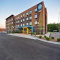 Exterior of TRU by Hilton Sterling Heights Detroit