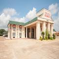 Exterior of The Best Price Motel & Suites