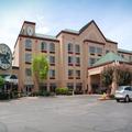Photo of The Plaza Hotel & Suites