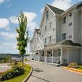 Exterior of Travelodge Suites by Wyndham Halifax Dartmouth