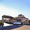 Exterior of Travelodge Suites by Wyndham Newberg