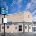 Exterior of Travelodge by Wyndham Barstow