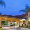 Exterior of Travelodge by Wyndham Lynwood