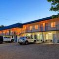 Exterior of Tumut Farrington Motel