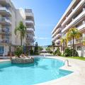 Exterior of Vista Roses Mar