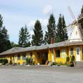 Exterior of Windmill Inn Lynden