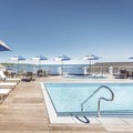 Swimming pool at Beauport Hotel Gloucester
