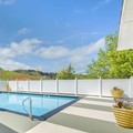 Swimming pool at Best Western Black Hills Lodge
