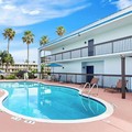 Swimming pool at Best Western Lake Okeechobee