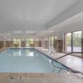 Swimming pool at Comfort Suites Mount Juliet