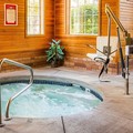 Photo of Comfort Suites Salem Pool